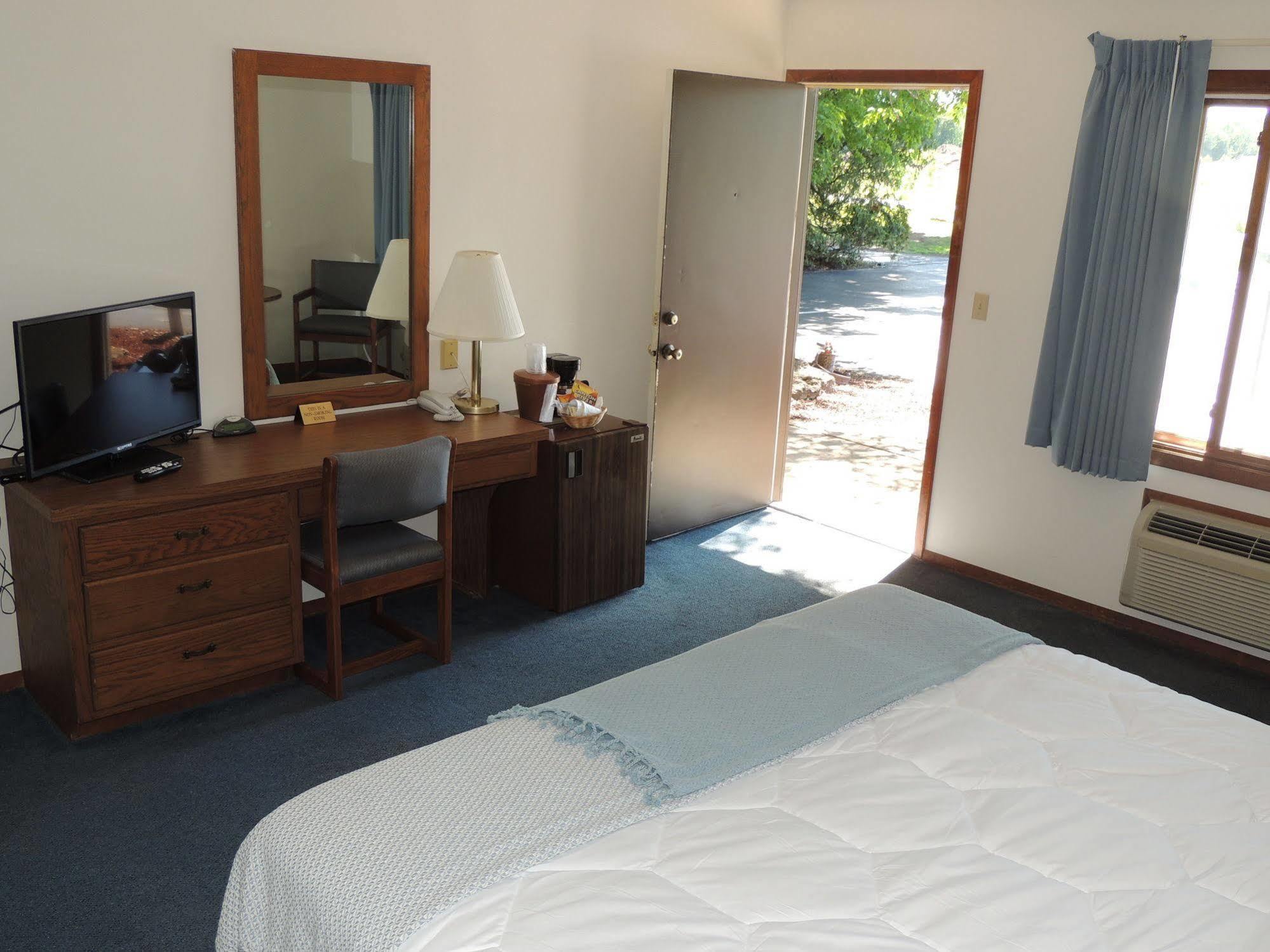 Sister Bay Inn Dış mekan fotoğraf