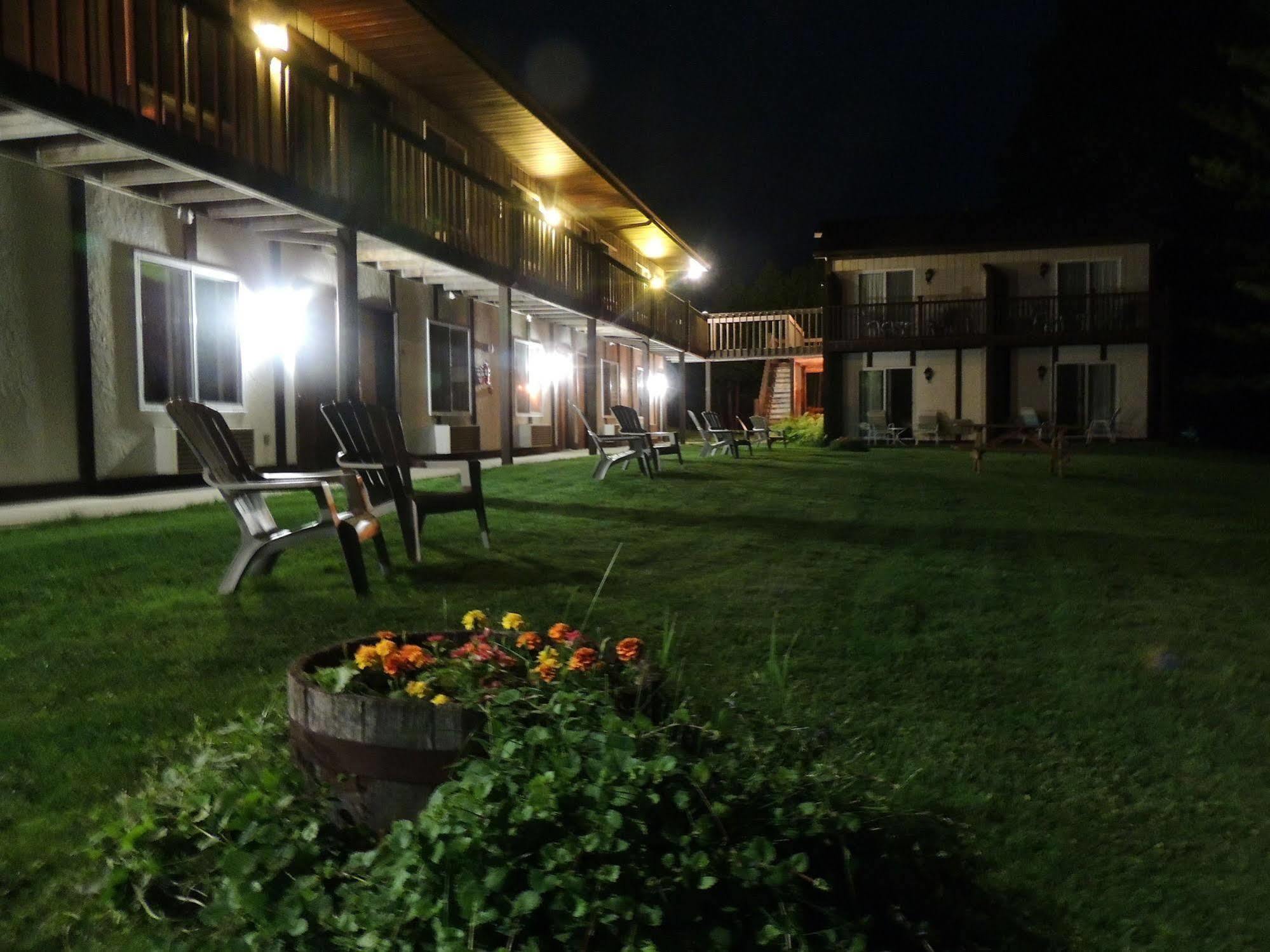 Sister Bay Inn Dış mekan fotoğraf